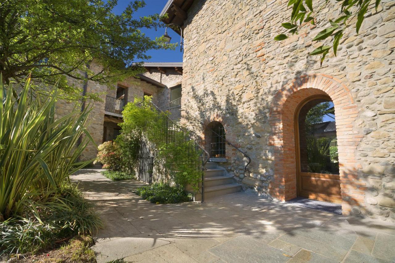 Il Borgo - 1711 Luxury Guest House Arlate Dış mekan fotoğraf