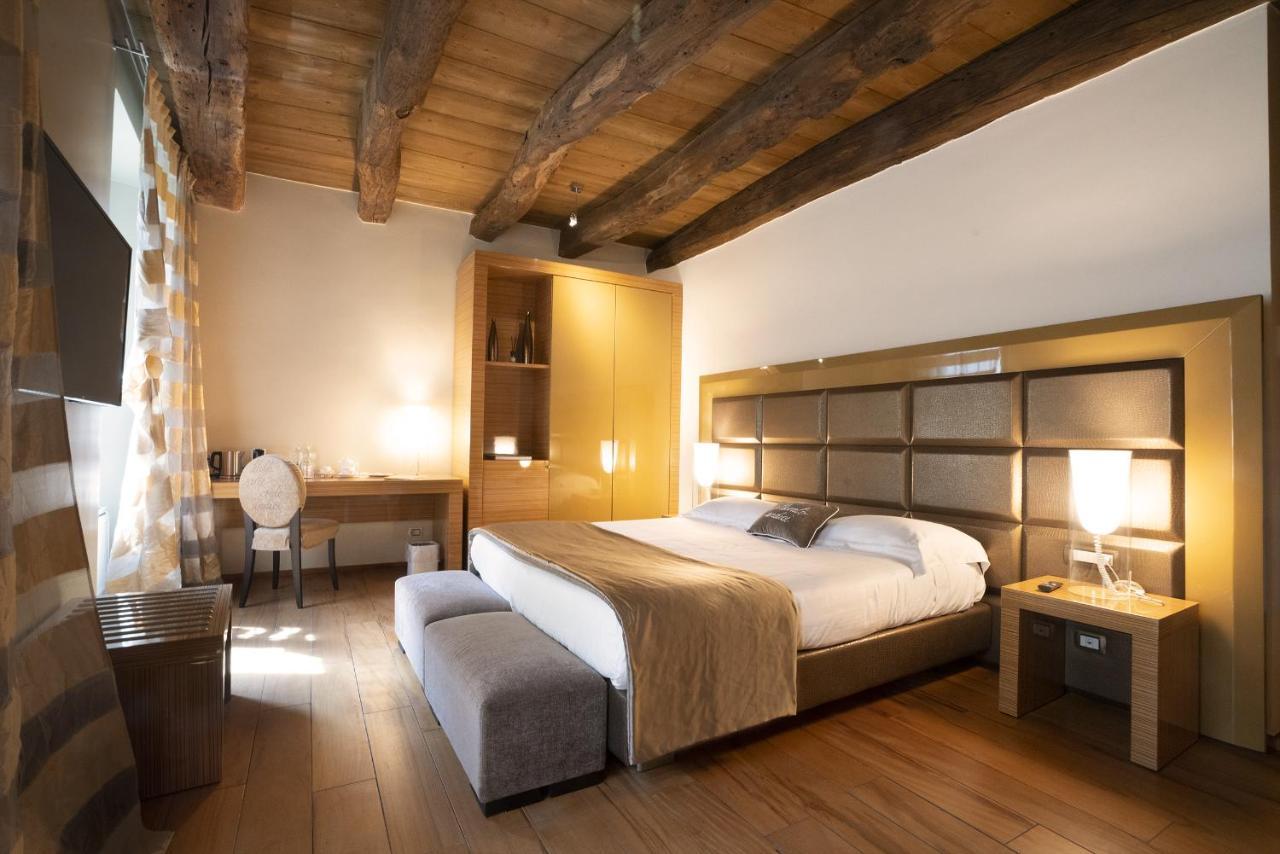 Il Borgo - 1711 Luxury Guest House Arlate Dış mekan fotoğraf