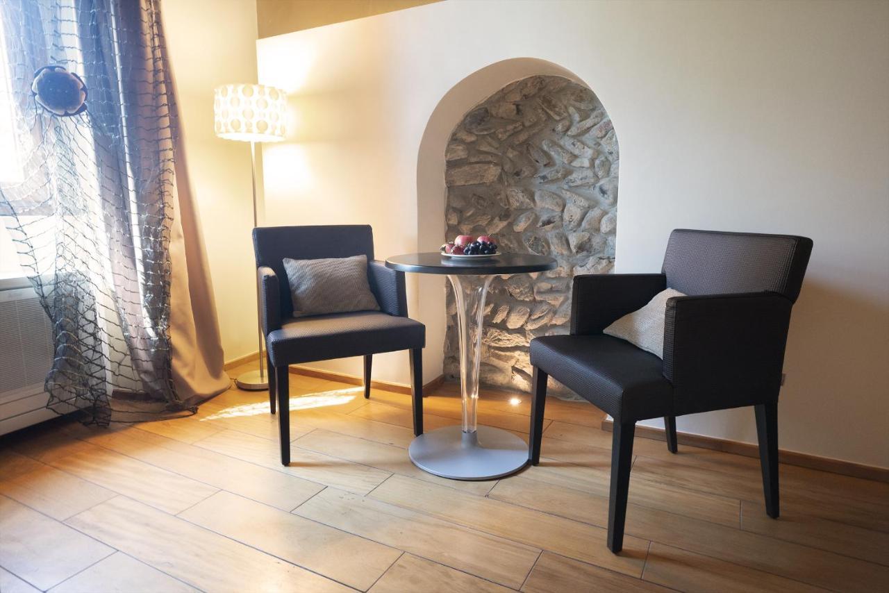 Il Borgo - 1711 Luxury Guest House Arlate Dış mekan fotoğraf