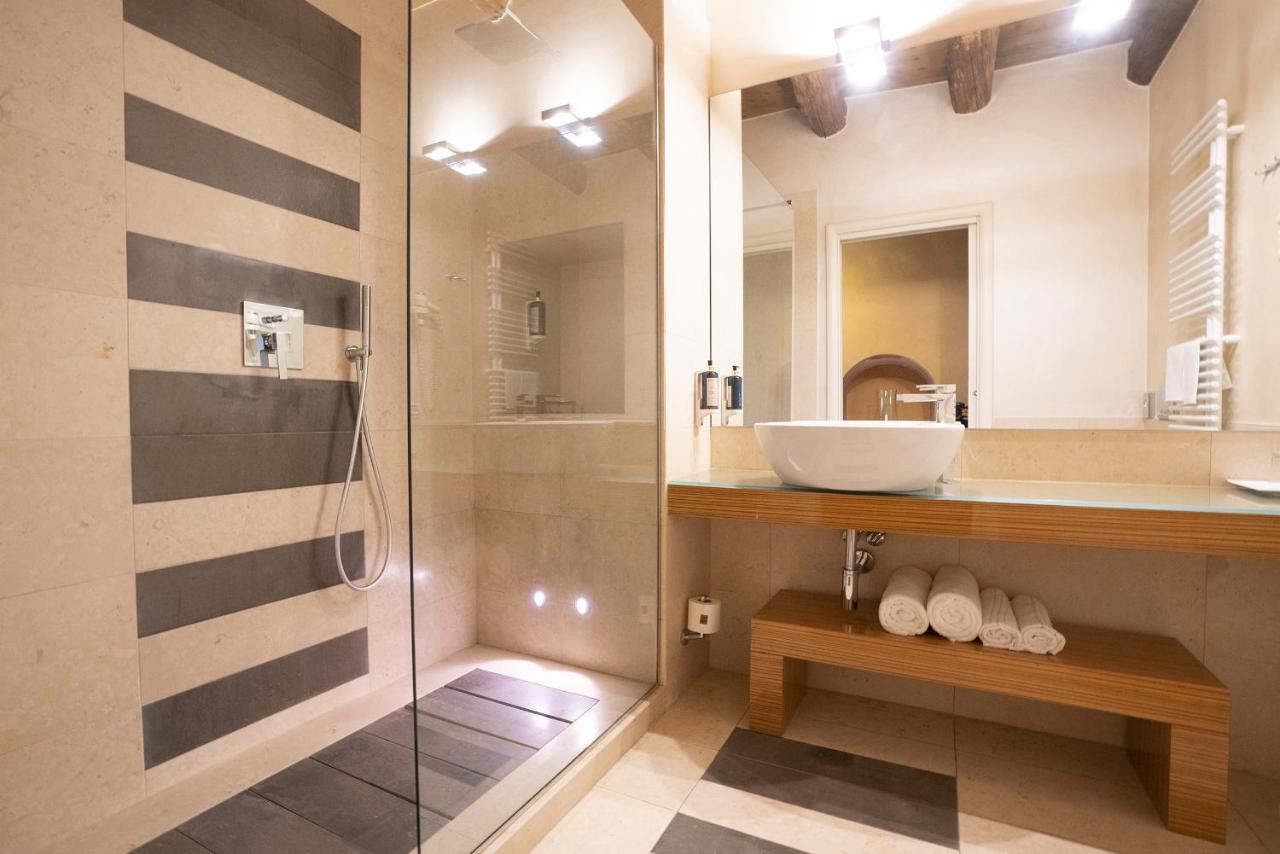 Il Borgo - 1711 Luxury Guest House Arlate Dış mekan fotoğraf
