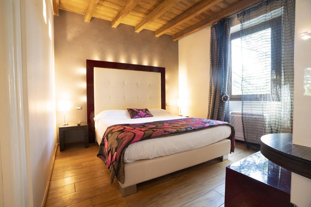 Il Borgo - 1711 Luxury Guest House Arlate Dış mekan fotoğraf