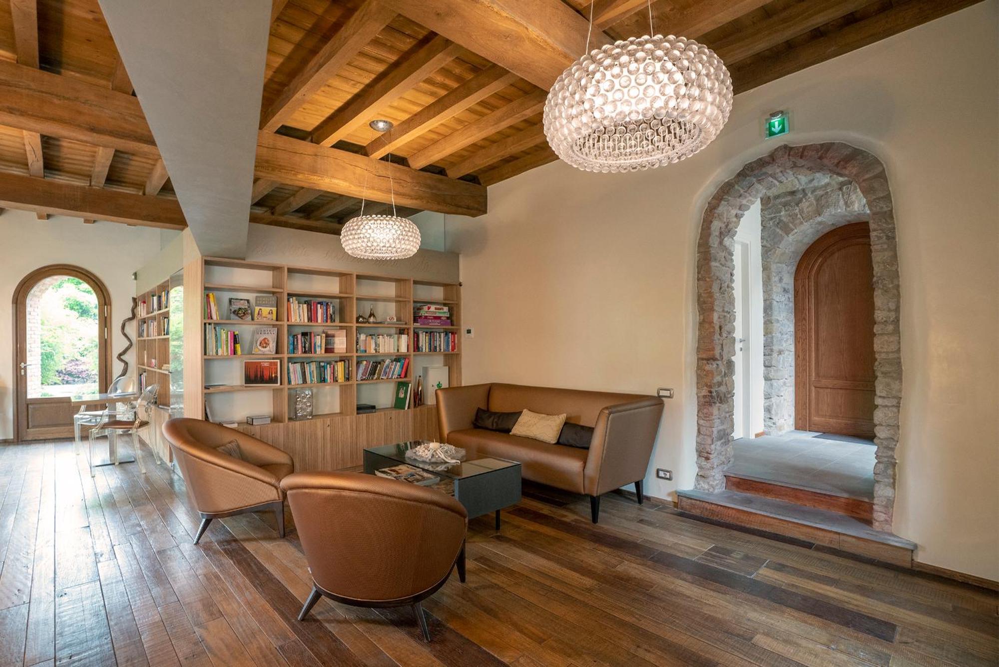 Il Borgo - 1711 Luxury Guest House Arlate Dış mekan fotoğraf