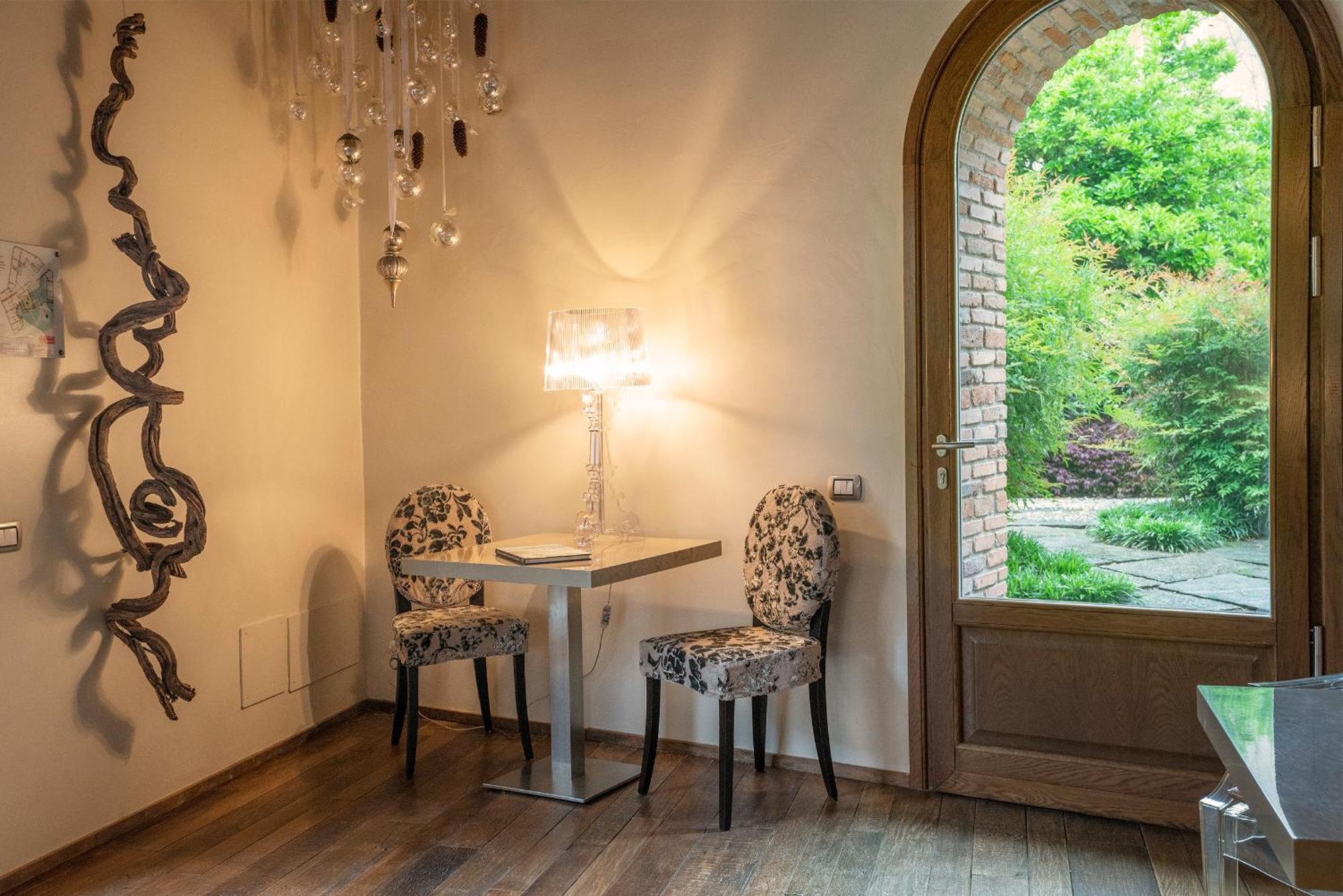 Il Borgo - 1711 Luxury Guest House Arlate Dış mekan fotoğraf