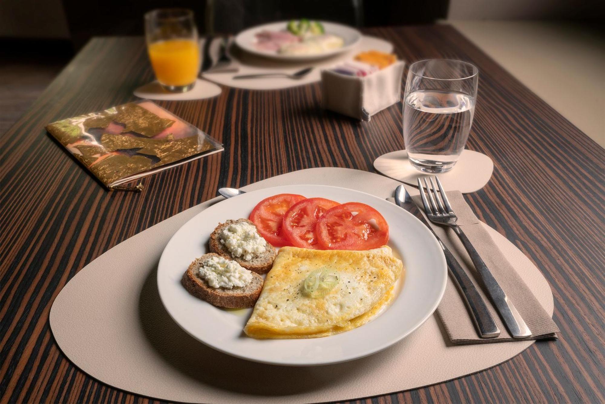 Il Borgo - 1711 Luxury Guest House Arlate Dış mekan fotoğraf